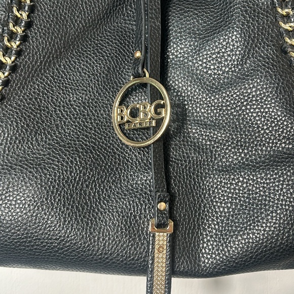 BCBG BLACK TOTE SHOULDER BAG WITH GOLD HARDWARE - Picture 3 of 7